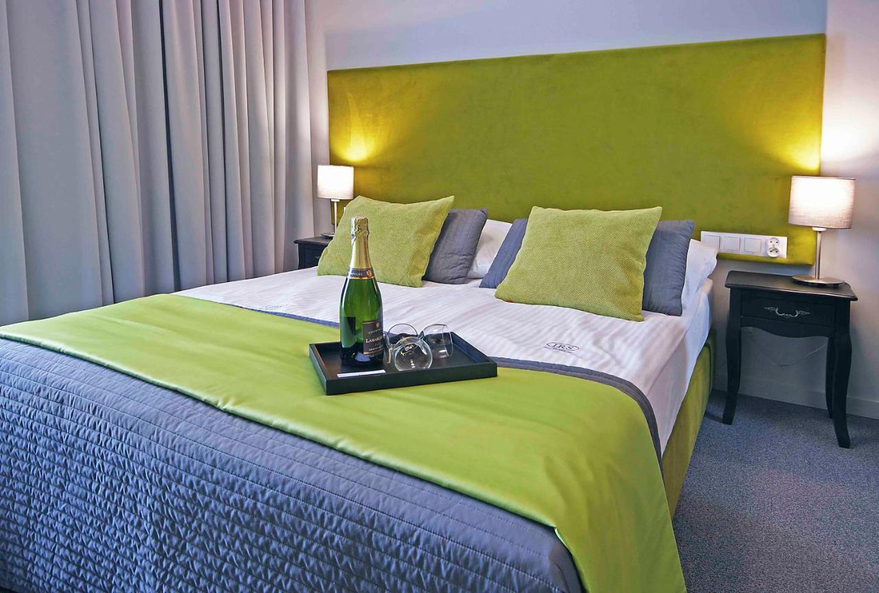Irs Royal Apartments Apartamenty Irs Brabank กดัญสก์ ภายนอก รูปภาพ